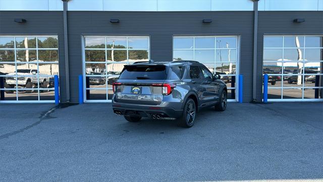 new 2025 Ford Explorer car, priced at $59,495