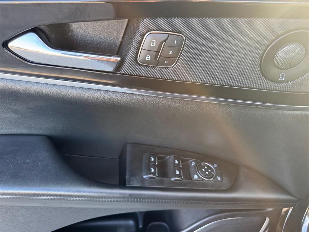 used 2021 Lincoln Nautilus car, priced at $27,699