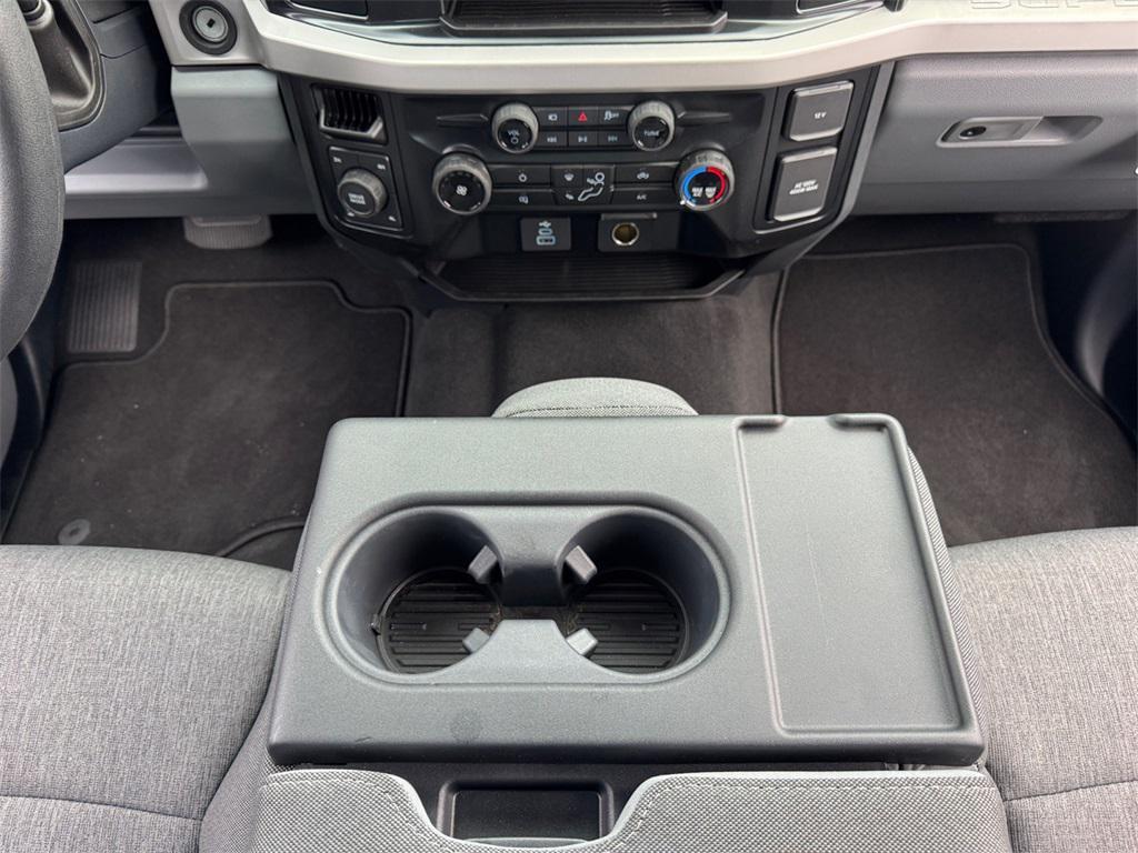 new 2025 Ford F-250 car, priced at $68,900