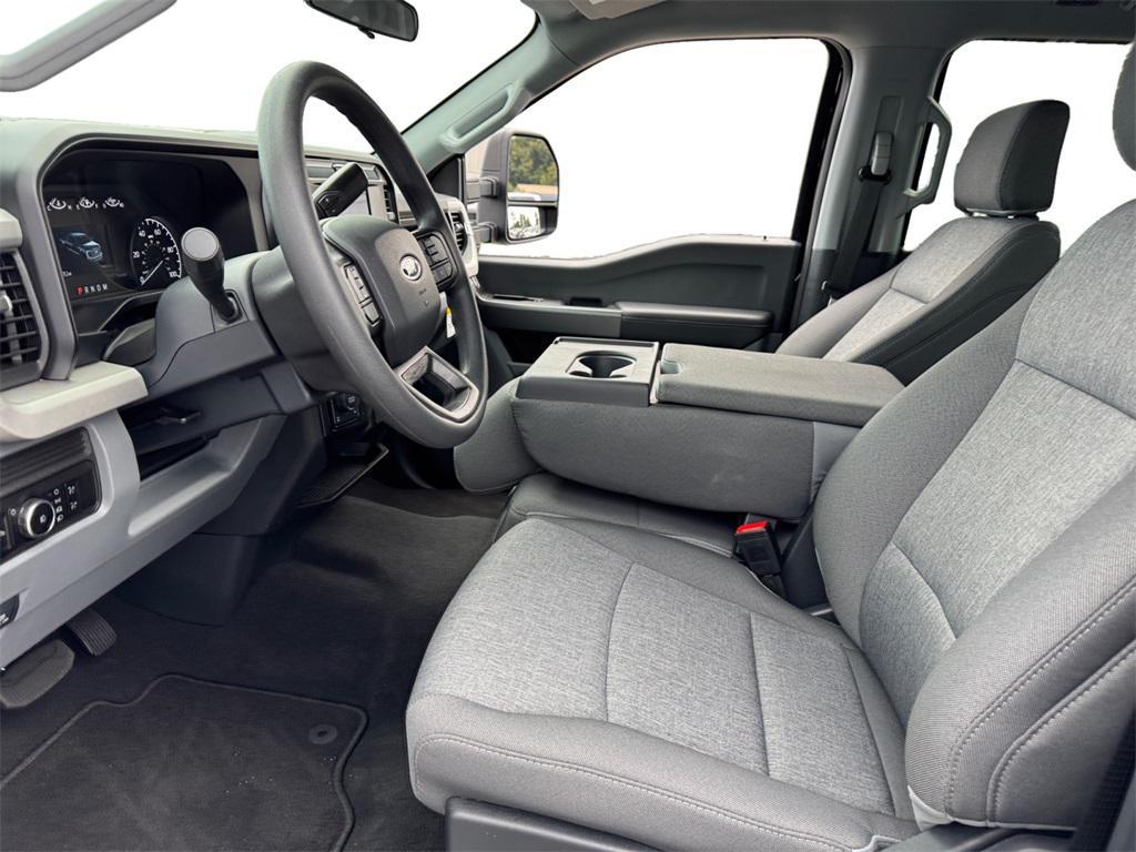 new 2025 Ford F-250 car, priced at $68,900