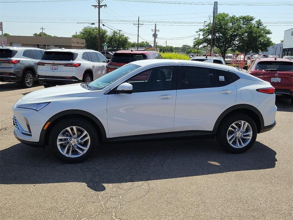new 2025 Buick Envista car, priced at $24,834