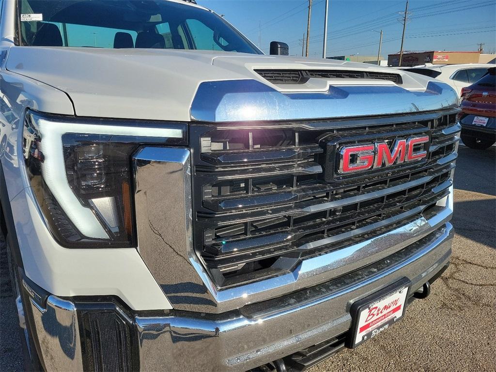 new 2025 GMC Sierra 2500 car, priced at $51,422