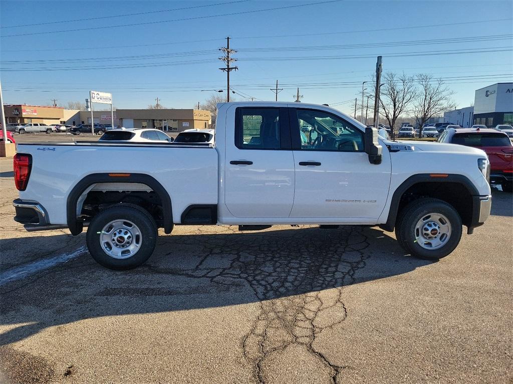 new 2025 GMC Sierra 2500 car, priced at $51,422