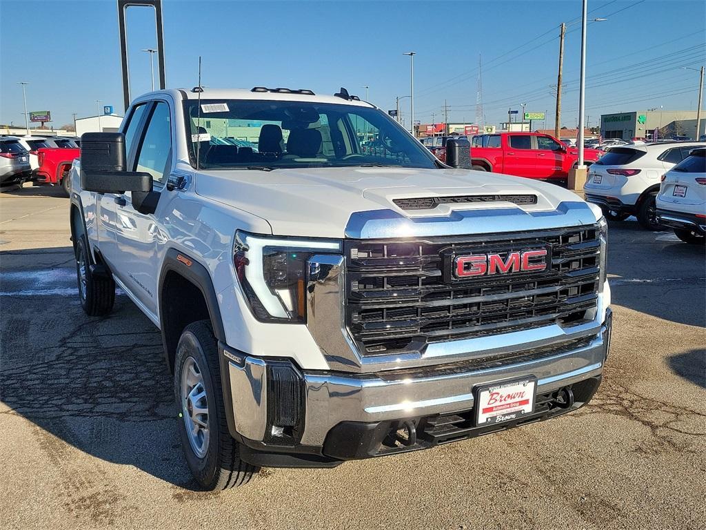 new 2025 GMC Sierra 2500 car, priced at $51,422