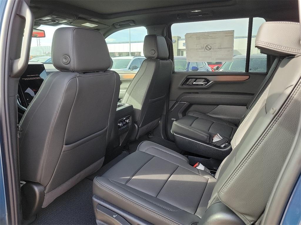 new 2025 GMC Yukon XL car, priced at $86,168