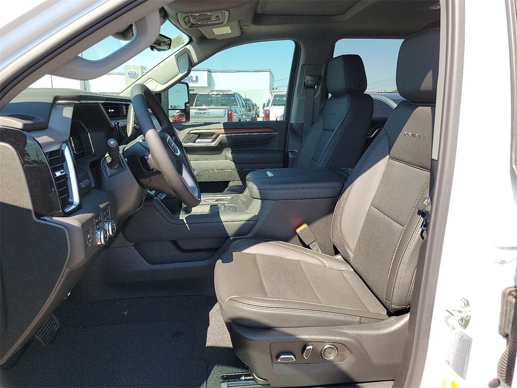 new 2025 GMC Sierra 2500 car, priced at $84,500