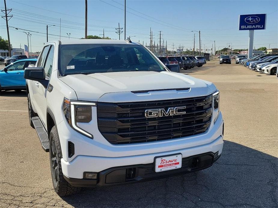 new 2024 GMC Sierra 1500 car, priced at $55,499