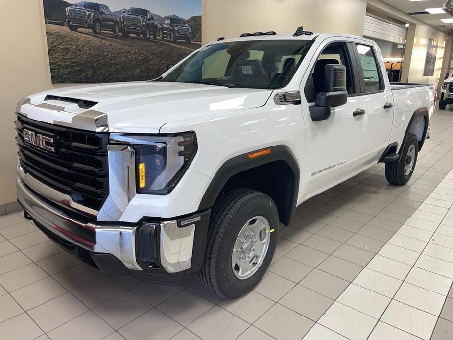 new 2025 GMC Sierra 2500 car, priced at $51,422