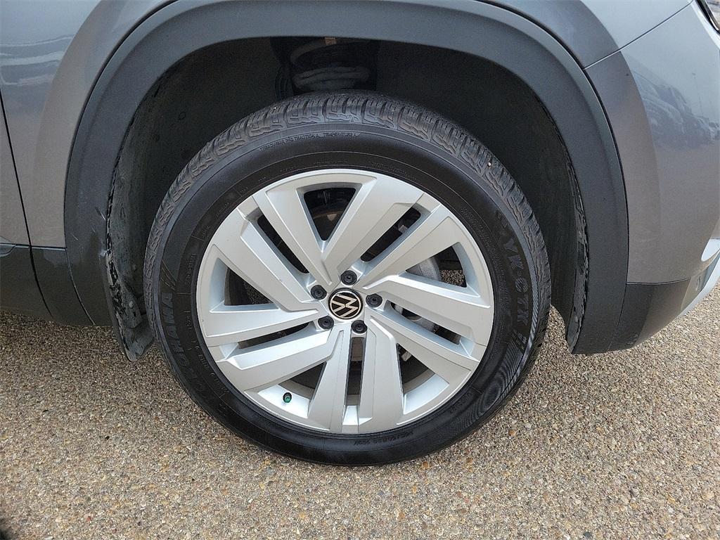 used 2021 Volkswagen Atlas Cross Sport car, priced at $23,371