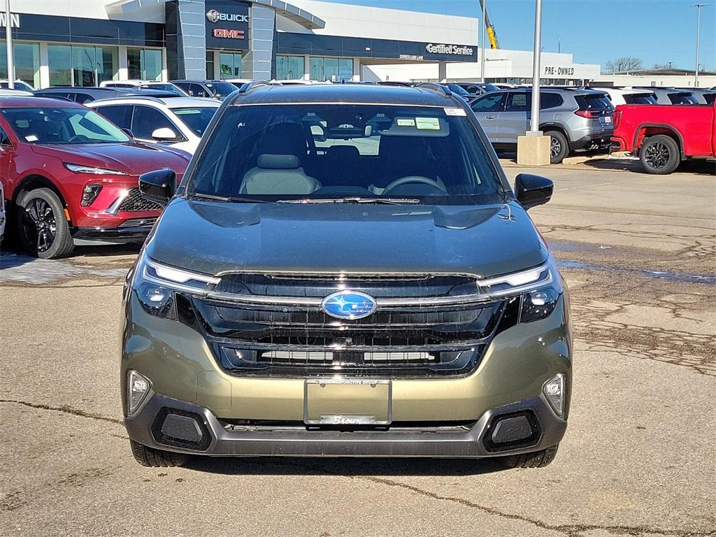 new 2025 Subaru Forester car, priced at $40,201