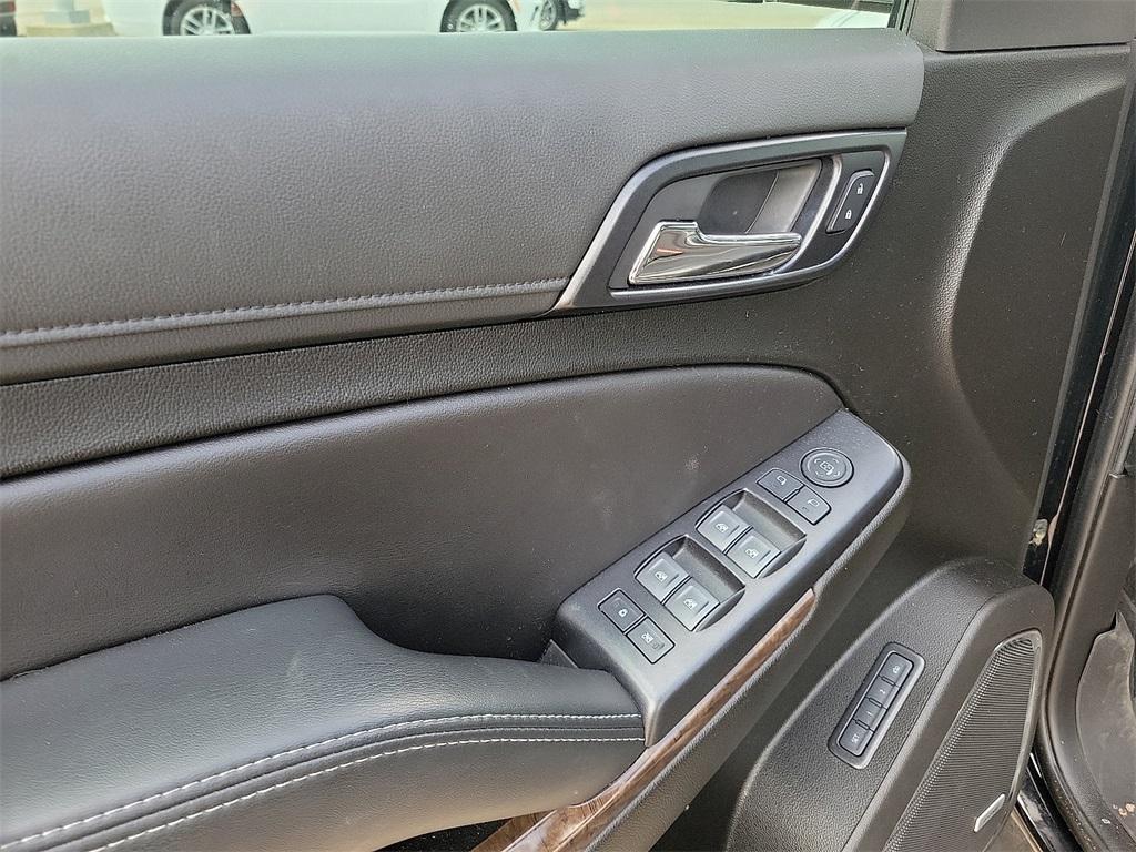 used 2020 Chevrolet Tahoe car, priced at $32,000