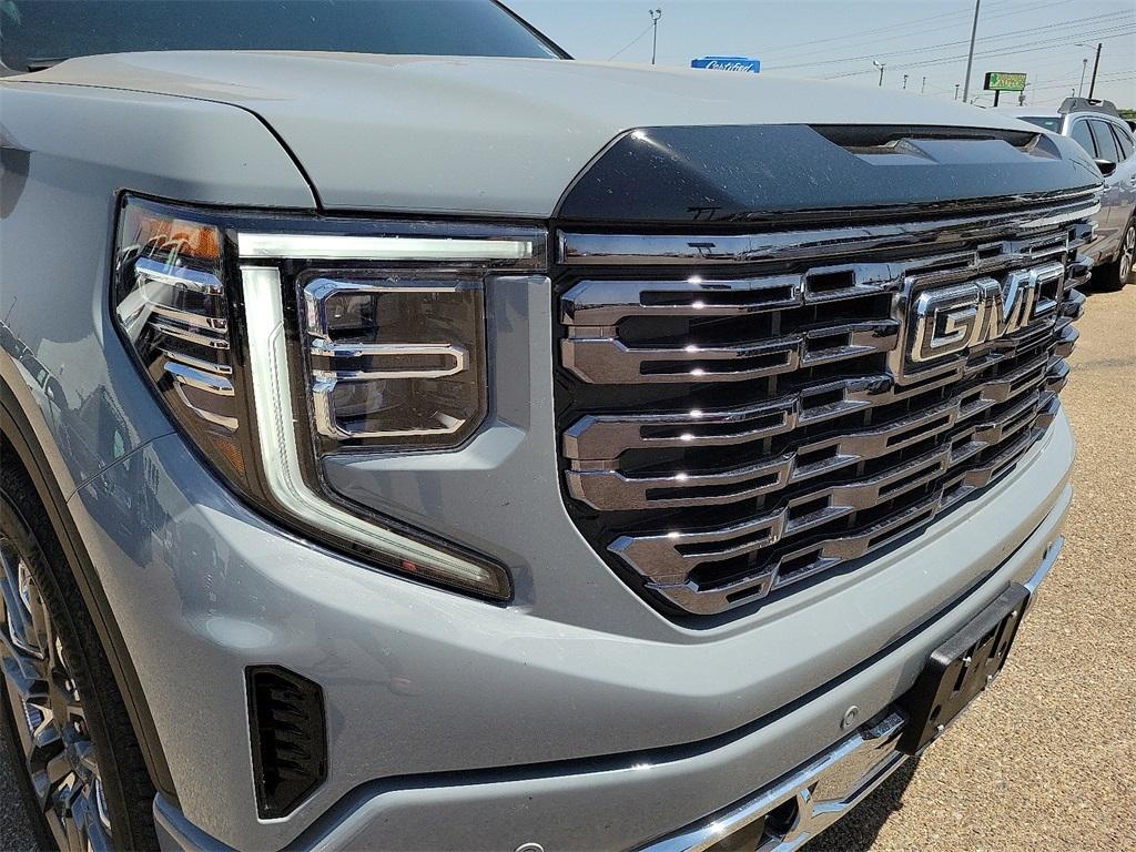 used 2025 GMC Sierra 1500 car, priced at $75,142