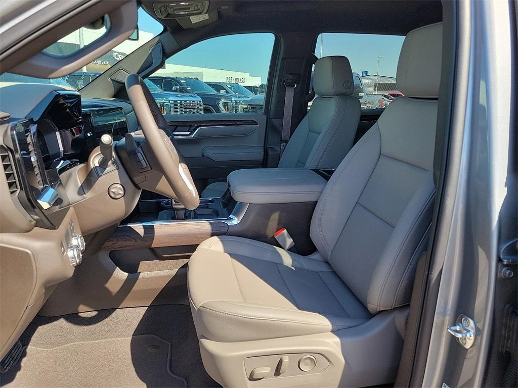 new 2025 GMC Sierra 1500 car, priced at $54,550