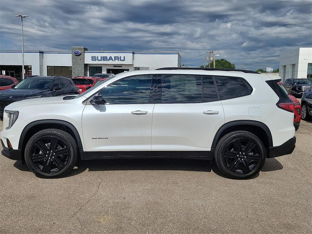 new 2025 GMC Acadia car, priced at $45,700