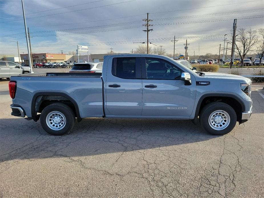 new 2025 GMC Sierra 1500 car, priced at $46,047