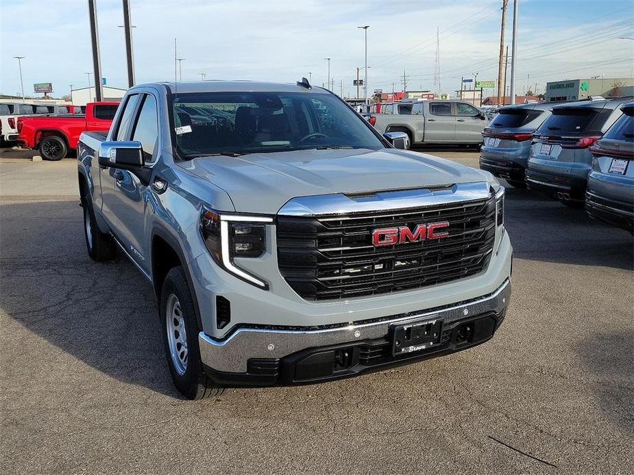 new 2025 GMC Sierra 1500 car, priced at $46,047