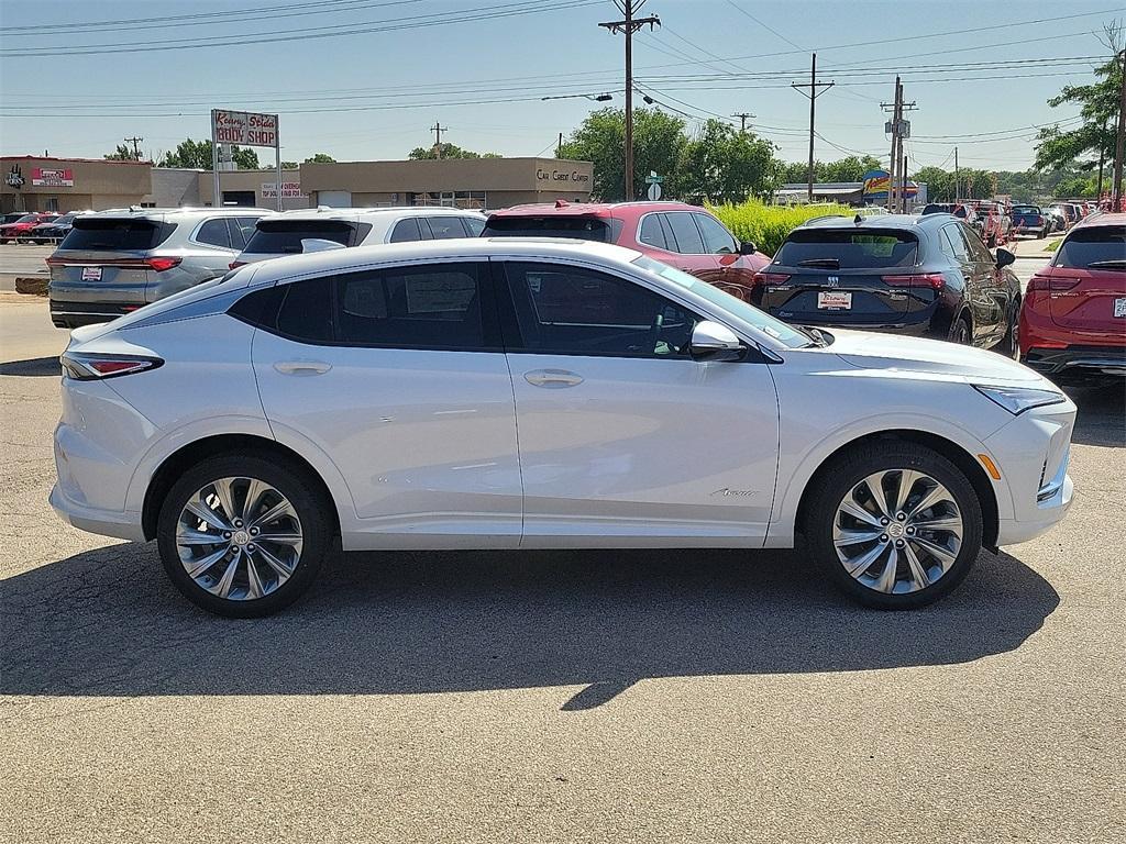 new 2025 Buick Envista car, priced at $31,594