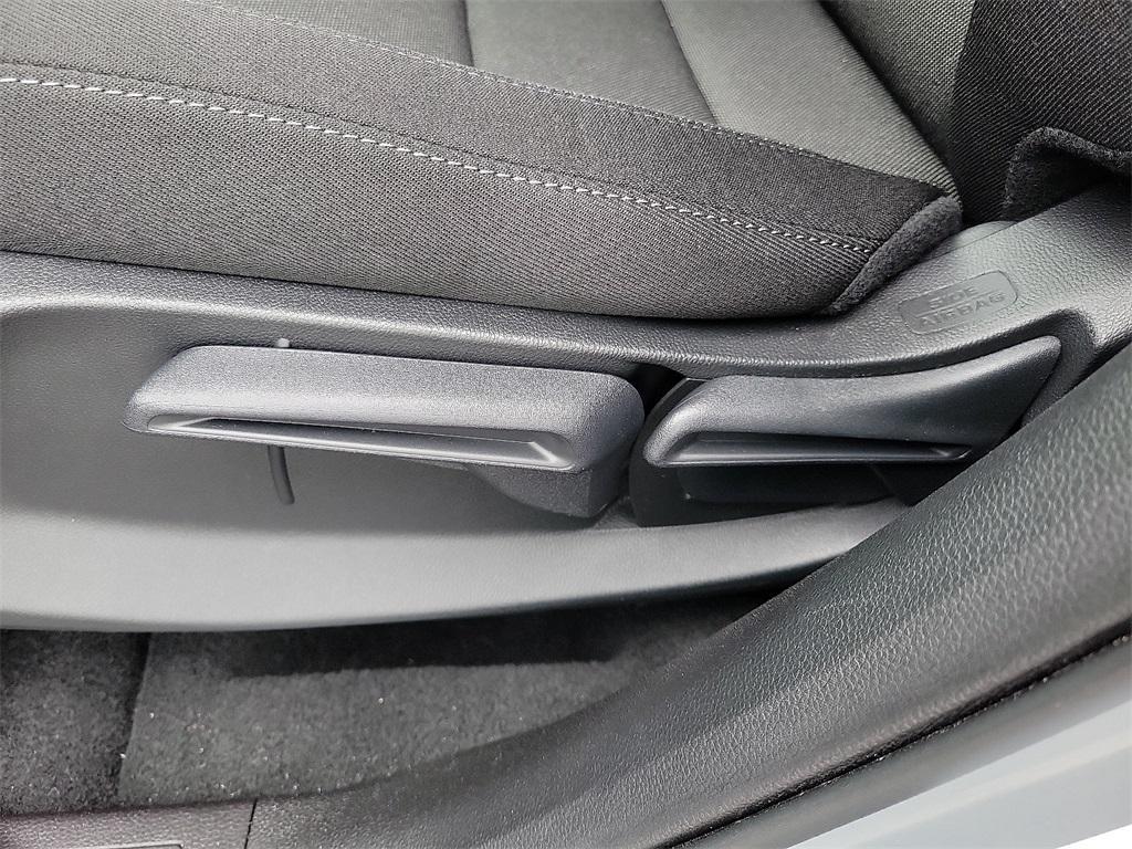 new 2025 Honda CR-V car, priced at $31,700