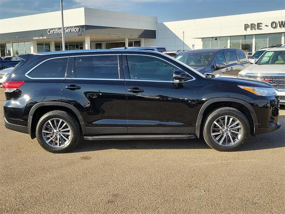 used 2019 Toyota Highlander car, priced at $30,642