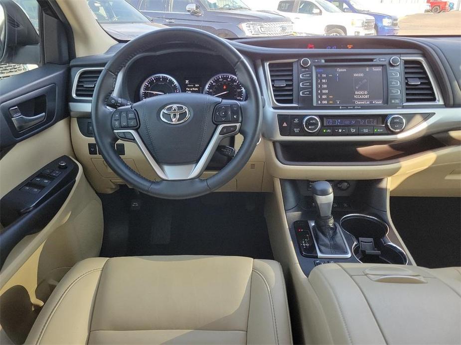 used 2019 Toyota Highlander car, priced at $30,642