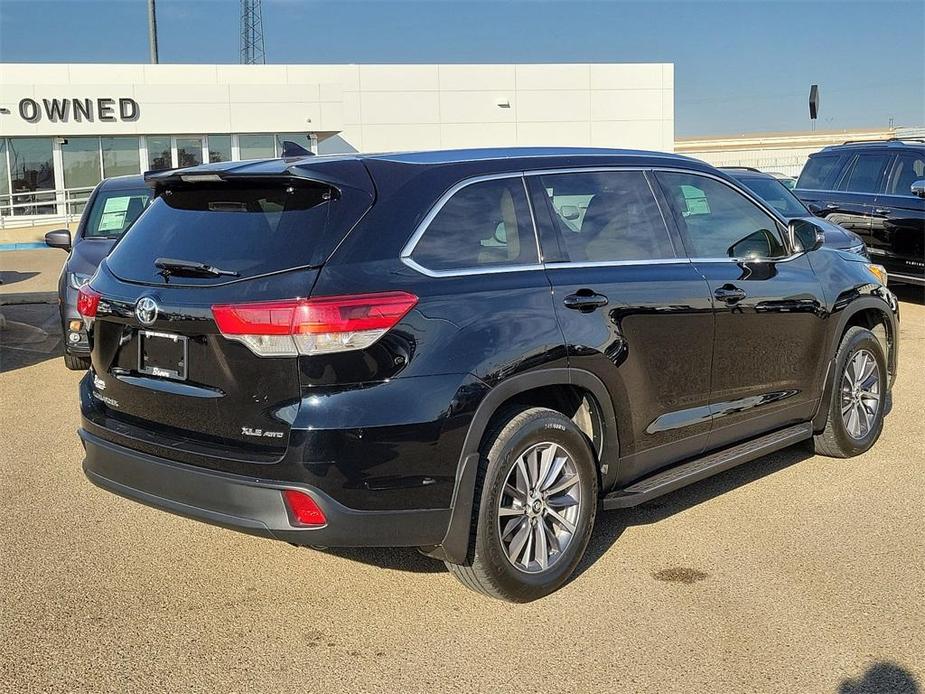 used 2019 Toyota Highlander car, priced at $30,642