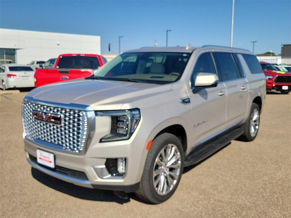 used 2021 GMC Yukon XL car, priced at $44,899
