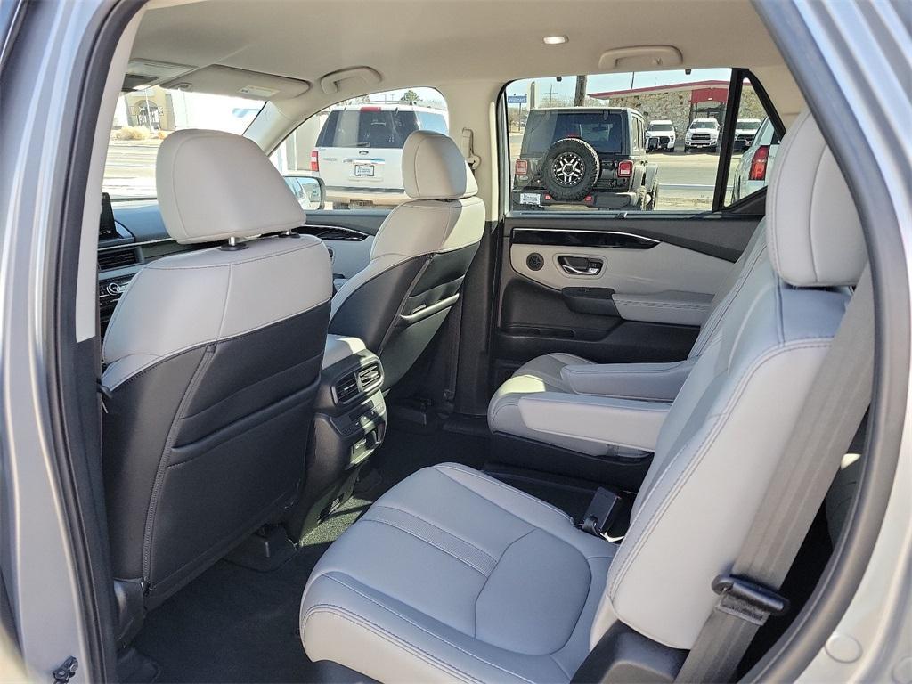 used 2023 Honda Pilot car, priced at $34,340