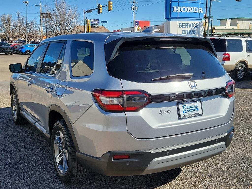 used 2023 Honda Pilot car, priced at $34,340