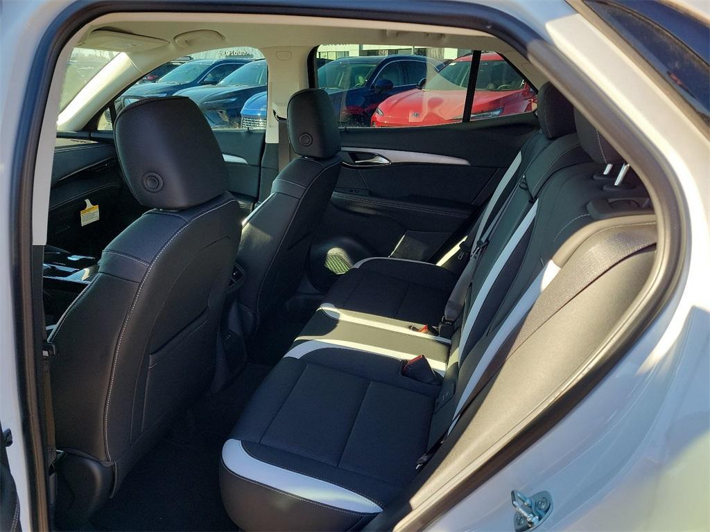 new 2025 Buick Envision car, priced at $38,984