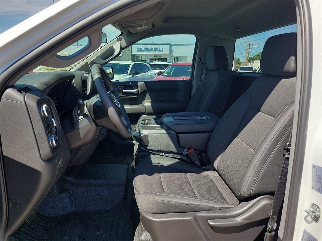 new 2025 GMC Sierra 1500 car, priced at $38,641