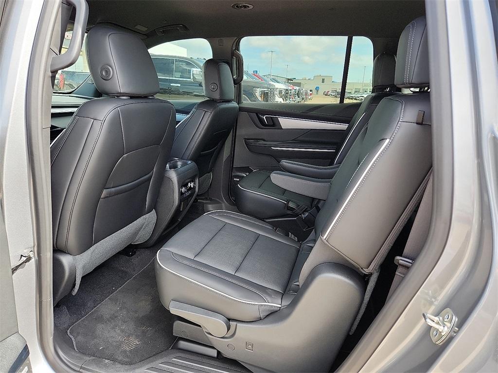 new 2025 Buick Enclave car, priced at $45,205