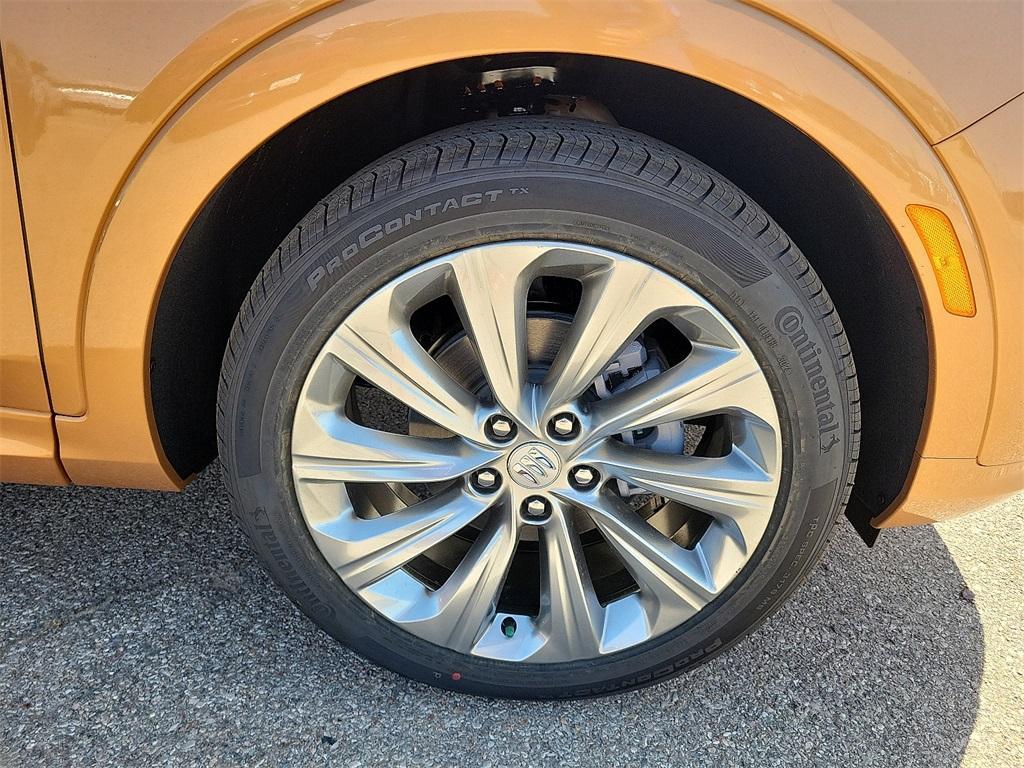 new 2025 Buick Envista car, priced at $31,269