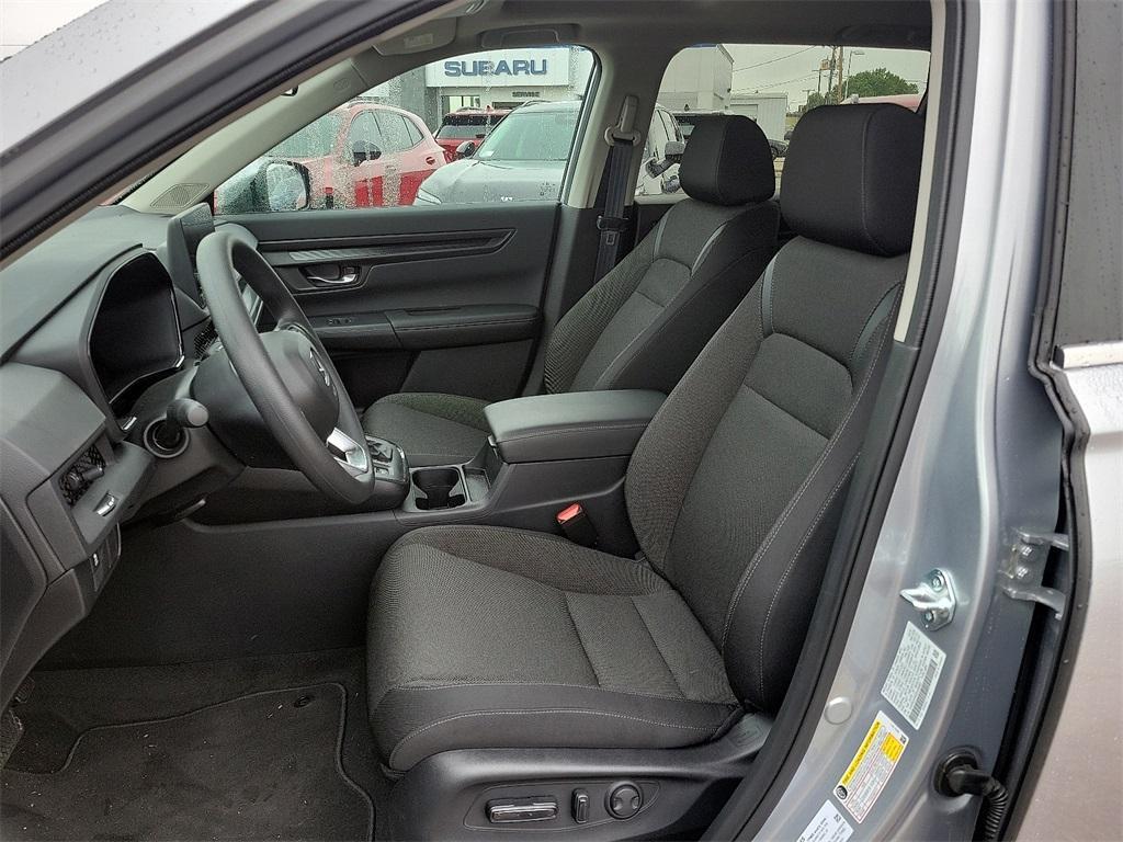 used 2025 Honda CR-V car, priced at $32,274