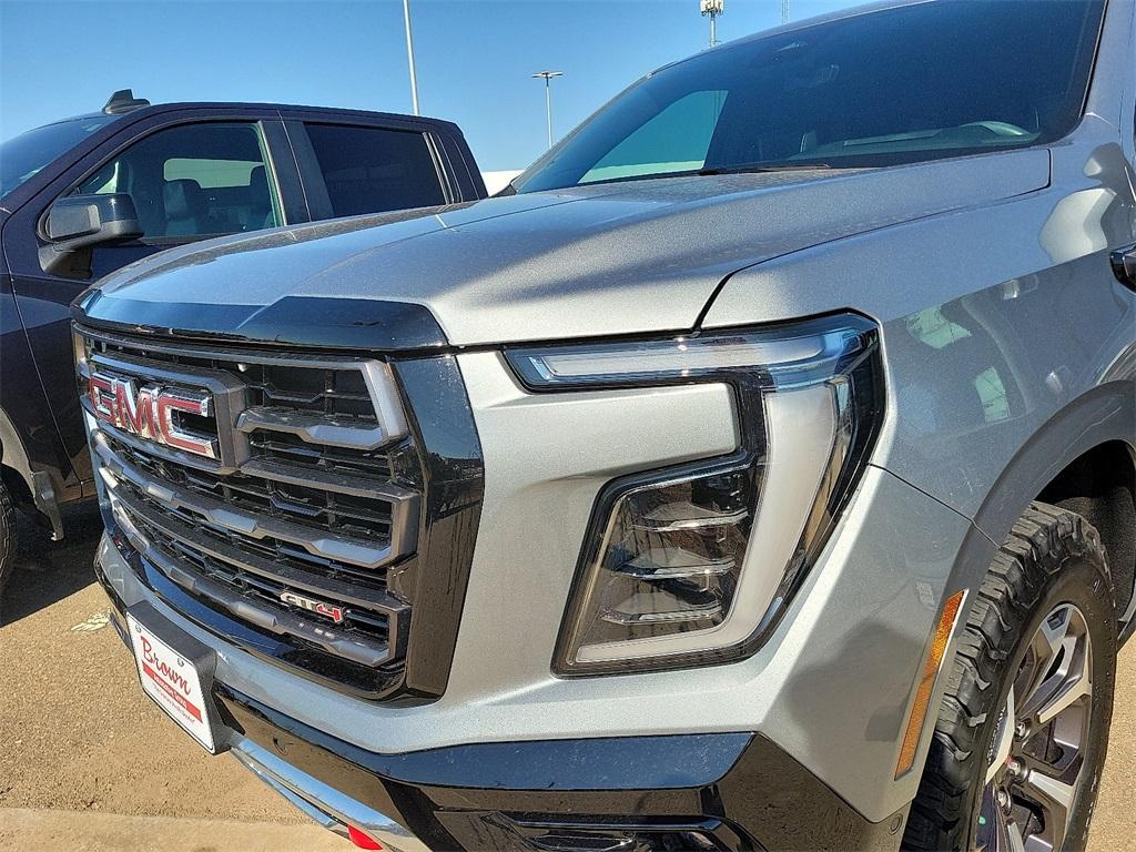 used 2025 GMC Yukon car, priced at $93,603