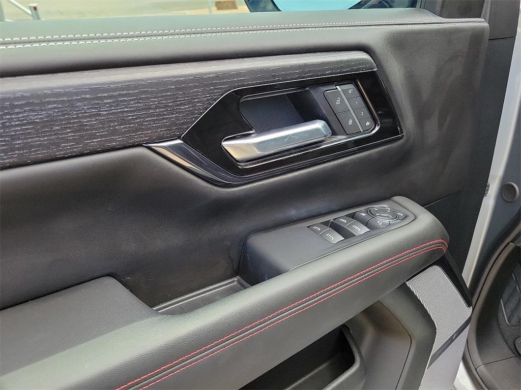 used 2025 GMC Yukon car, priced at $93,603