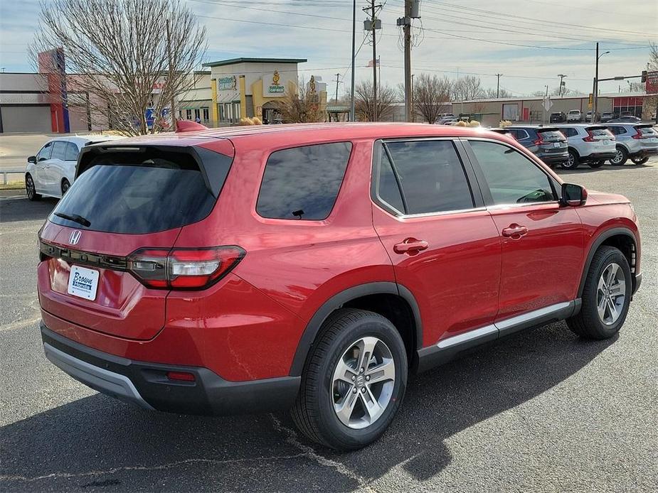 new 2025 Honda Pilot car, priced at $43,990