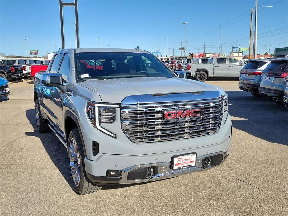 new 2025 GMC Sierra 1500 car, priced at $73,577