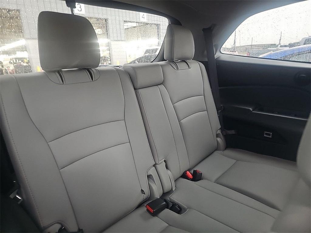 used 2021 Honda Pilot car, priced at $33,559