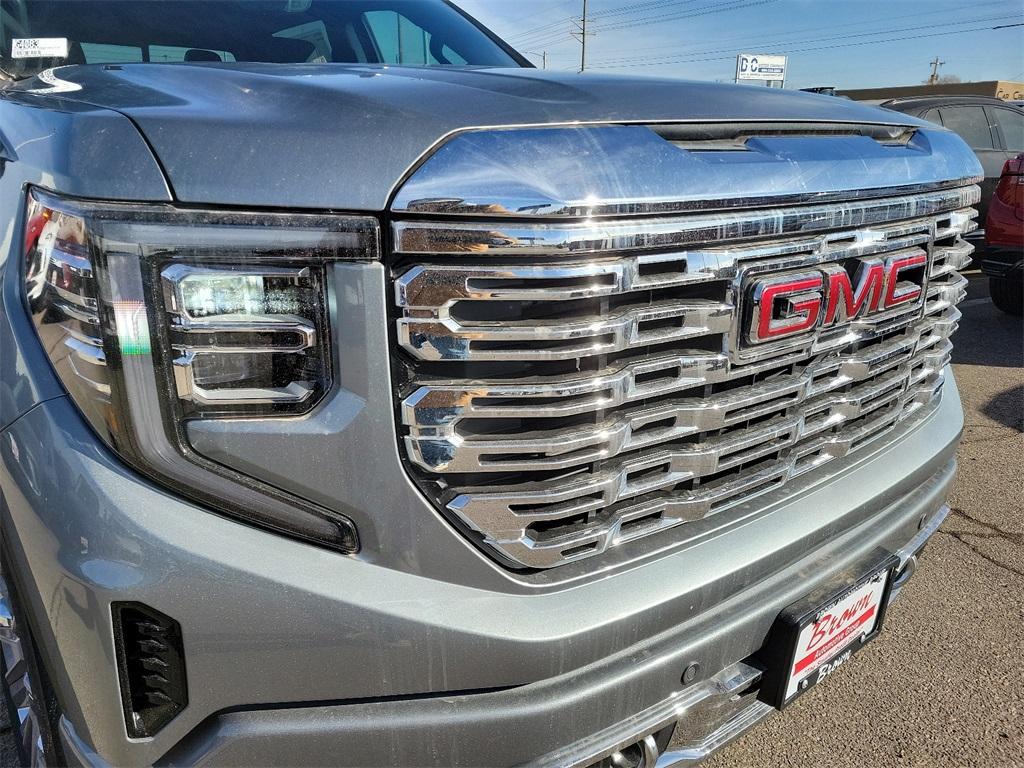 new 2025 GMC Sierra 1500 car, priced at $70,577