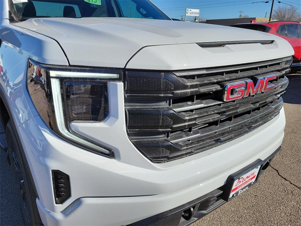 new 2025 GMC Sierra 1500 car, priced at $51,324