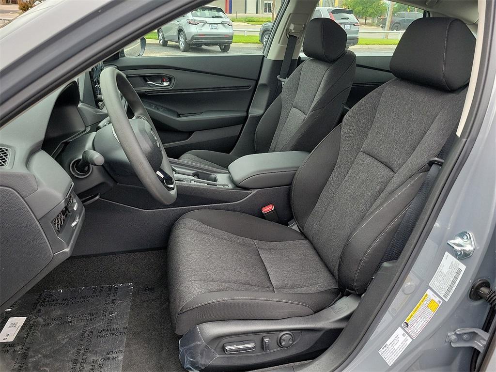 new 2025 Honda Accord car, priced at $31,595