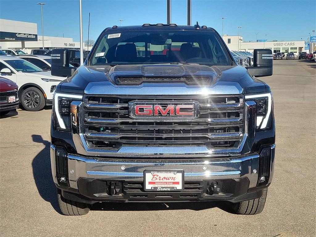 new 2025 GMC Sierra 2500 car, priced at $73,358