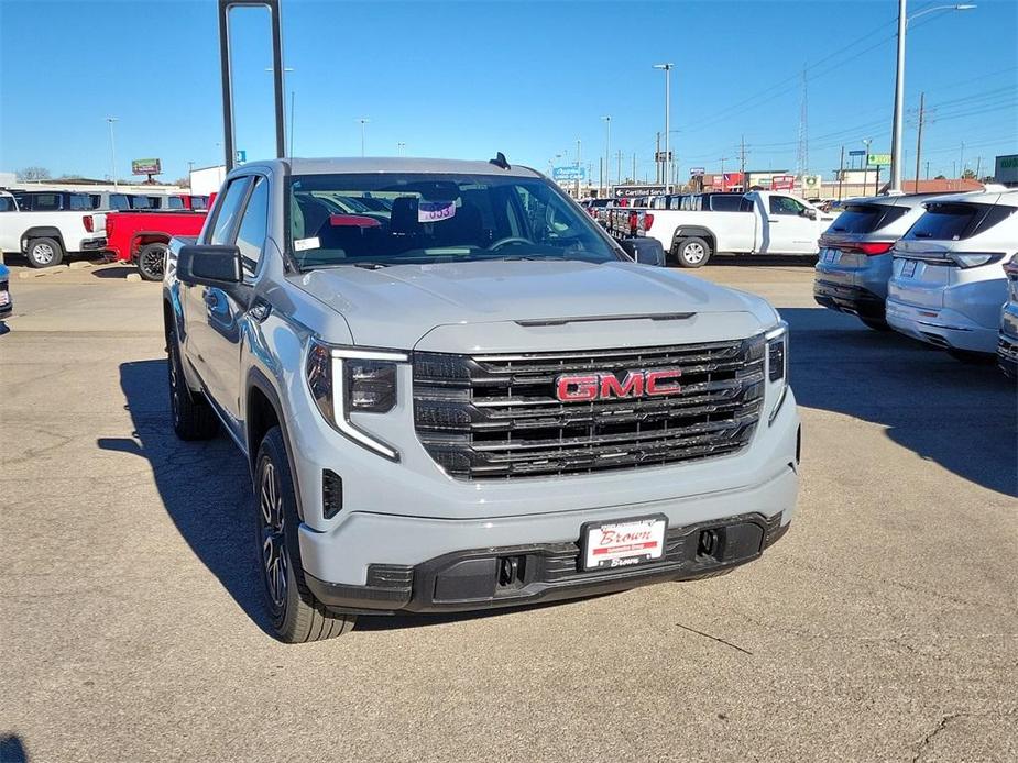 new 2025 GMC Sierra 1500 car, priced at $52,040