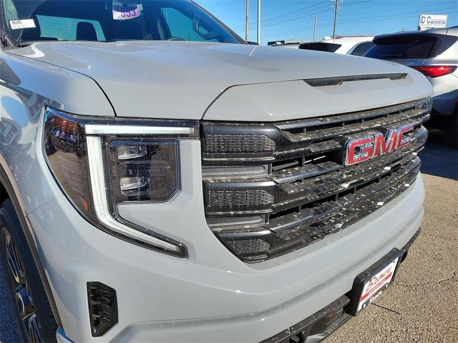 new 2025 GMC Sierra 1500 car, priced at $52,040