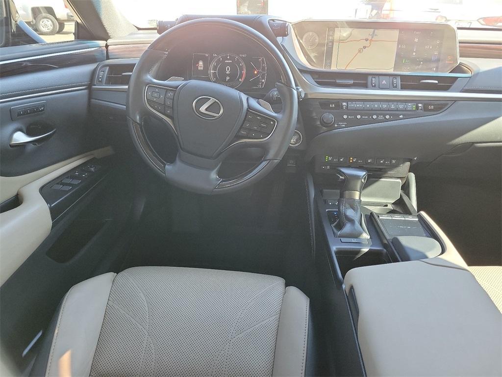 used 2019 Lexus ES 350 car, priced at $32,970