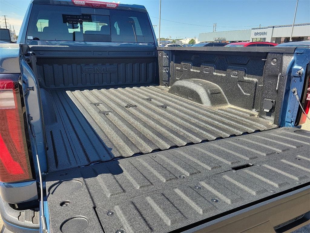 new 2025 GMC Sierra 2500 car, priced at $85,999