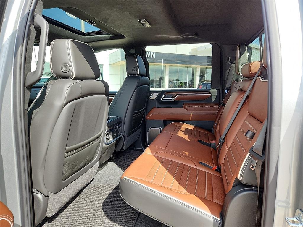 new 2025 GMC Sierra 2500 car, priced at $91,883