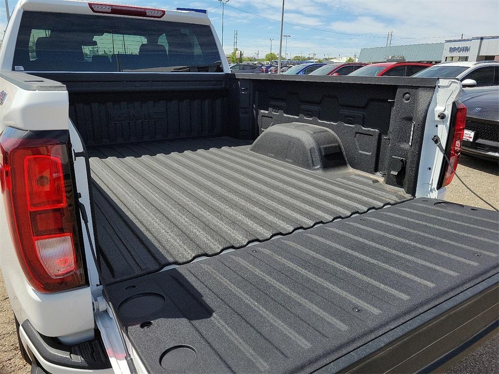 new 2025 GMC Sierra 1500 car, priced at $52,500