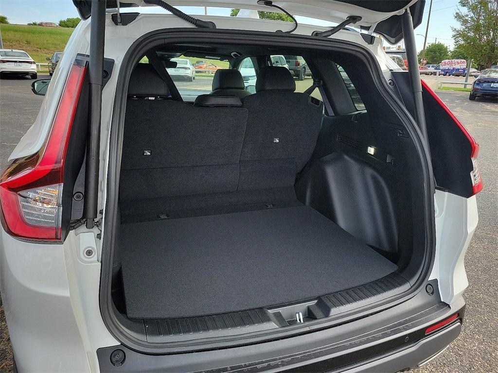 new 2026 Honda CR-V Hybrid car, priced at $40,575