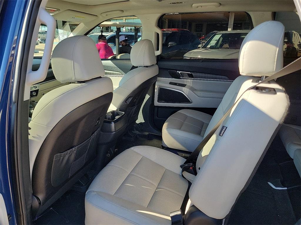 used 2023 Kia Telluride car, priced at $37,933
